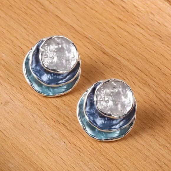 ✨ 🆕 ✨Bohemian Layered Ombre Stud Earrings✨Available: Blue, Brown, Green Tones✨ - Picture 10 of 15